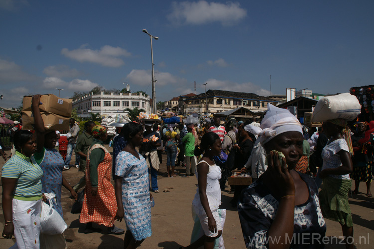 20091113101631 Ghana - Grote markt van Kumasi