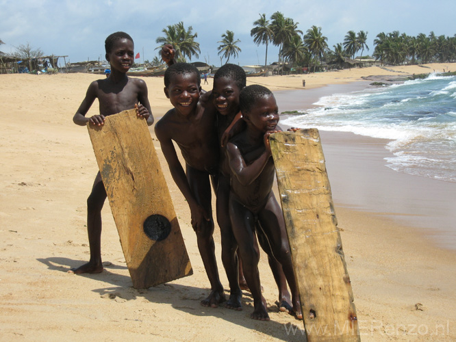 20091117112603 Ghana - Komenda