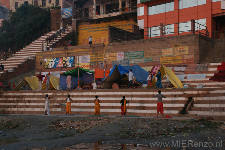 20130306063047 Mier - Boottocht Ganges