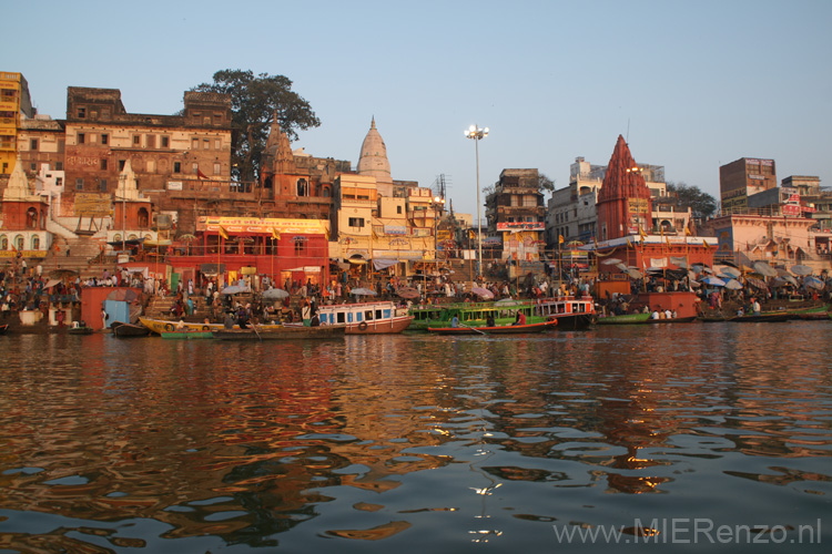 20130306064337 Mier - Boottocht Ganges