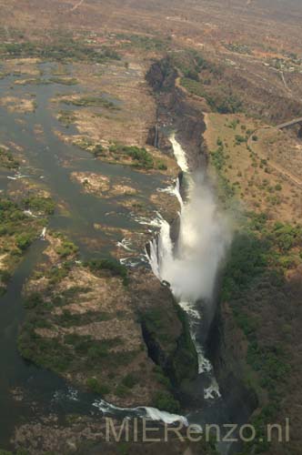 20071012 B (24) Zambia - Helicoptervlucht over de Victoria watervallen