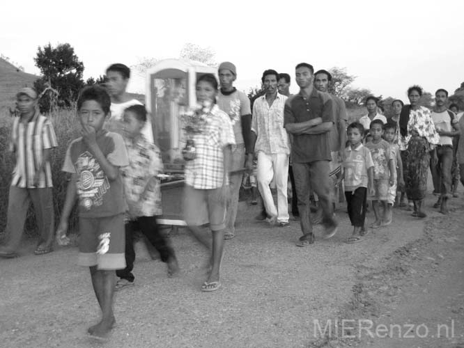 20070502 sunda D (14)    Flores - Riung - processie