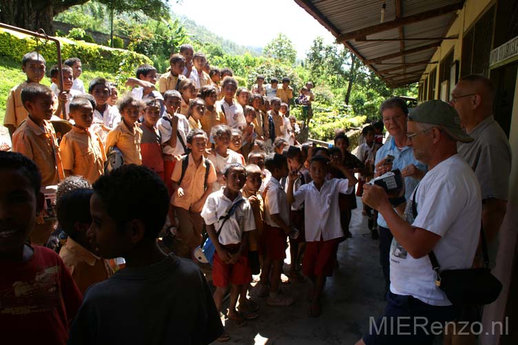 20070504 sunda (19) Flores - Schooltje