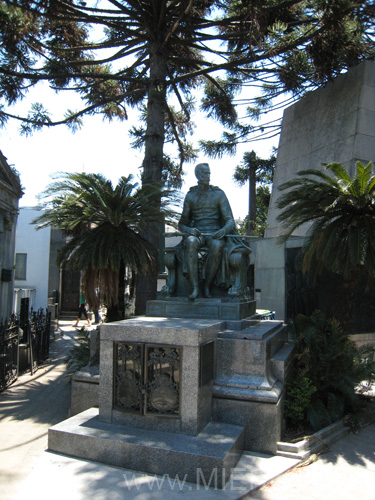 20081208 (55) Buenos Aires - begraafplaats