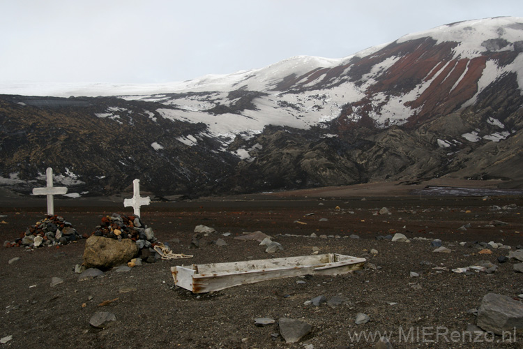 20081219 B (07)  Deception Island - Wailers Bay