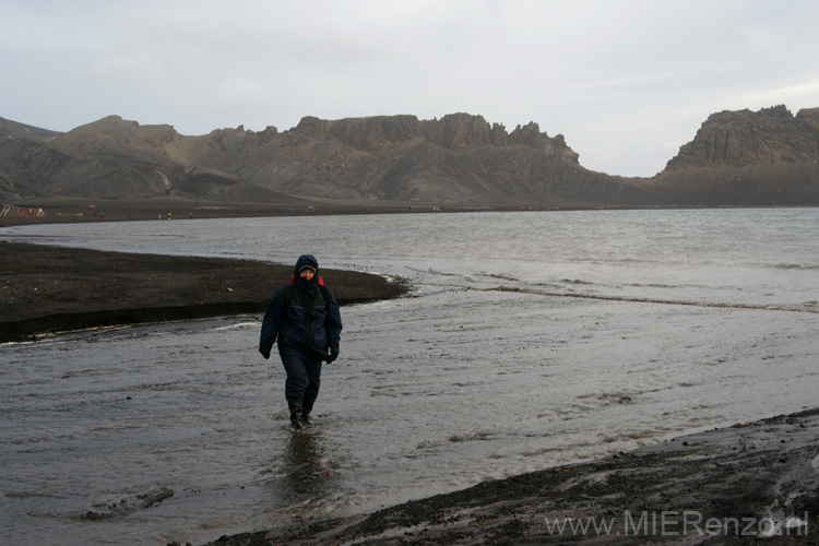 20081219 B (16)  Deception Island - Wailers Bay