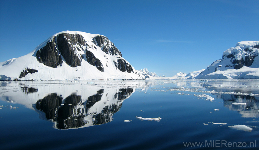 20081226 E (02) Neumayer Channel