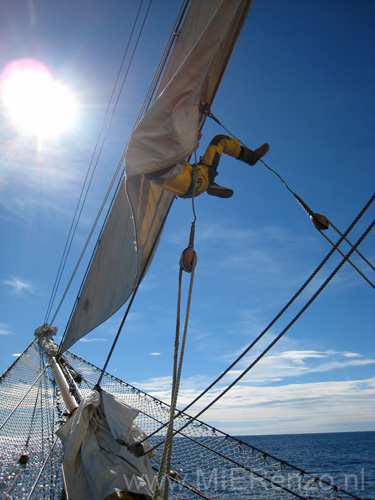 20081227 A (87a) Drake Passage - Gerard in touwen