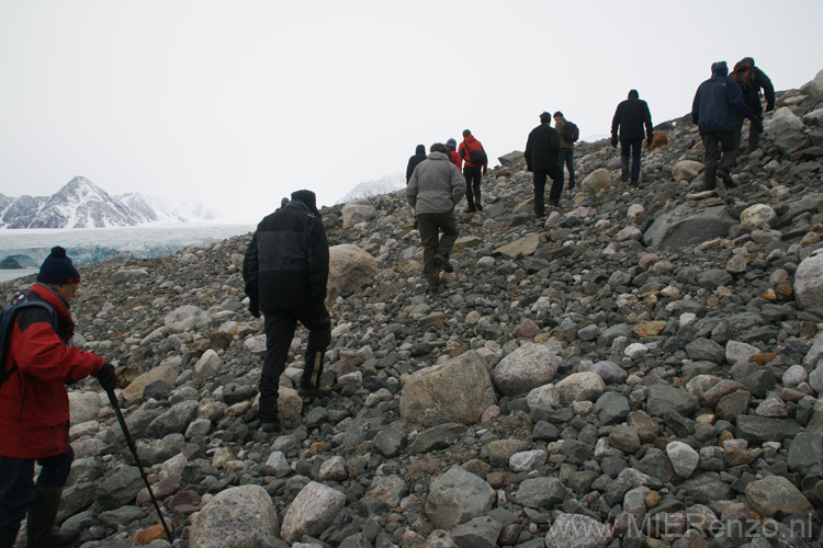 20100905093702 Spitsbergen - Raudfjorden - de gletsjer over