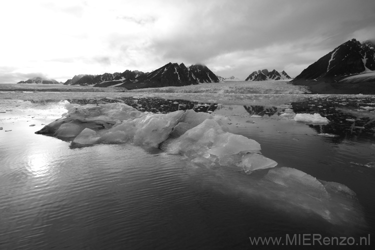 20100903130208 Spitsbergen - Monacobre Gletsjer